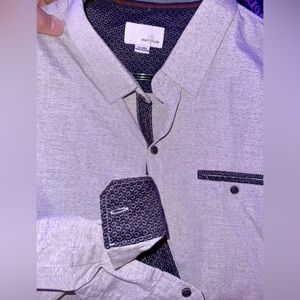 Mens Dress shirt worn only once! XL Athletic Fit -Great Condition